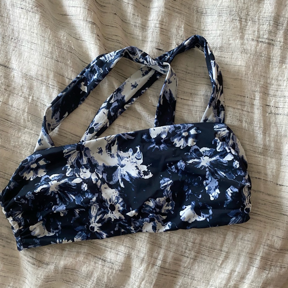 Senita swim top, size small